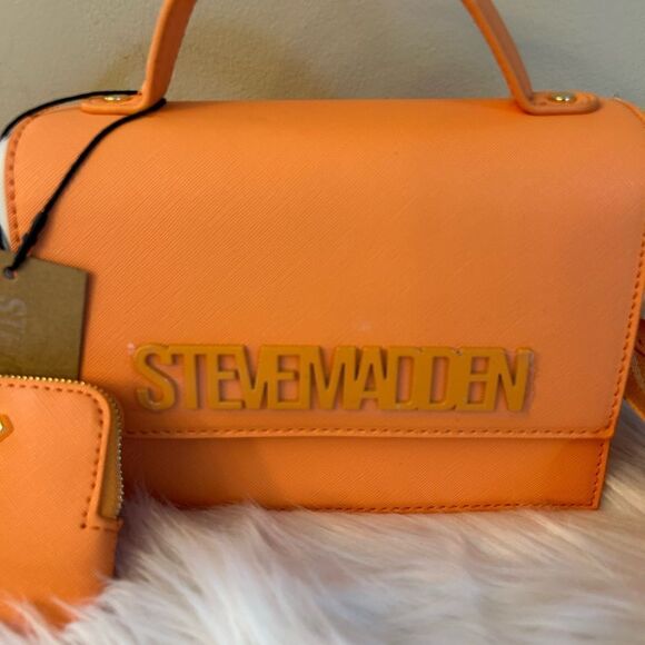 NWT Steve Madden (BHAMA) Crossbody w/ matching coin wallet - Orange - Picture 6 of 9